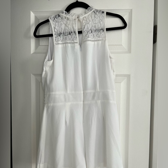 Disney’s Alice Through The Looking Glass White Lace Bib Romper - Picture 3 of 5